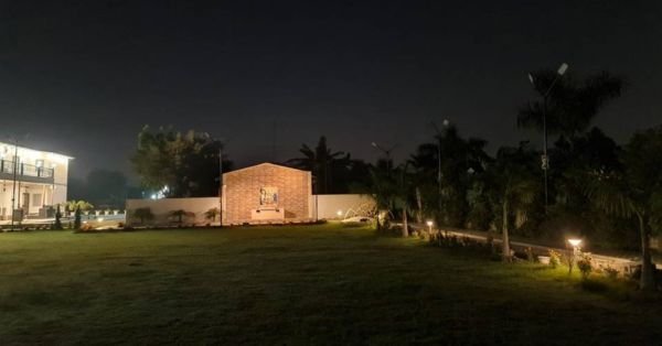 #BS033 Farmhouse (3)