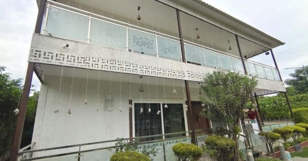 #BS036 Farmhouse (4)